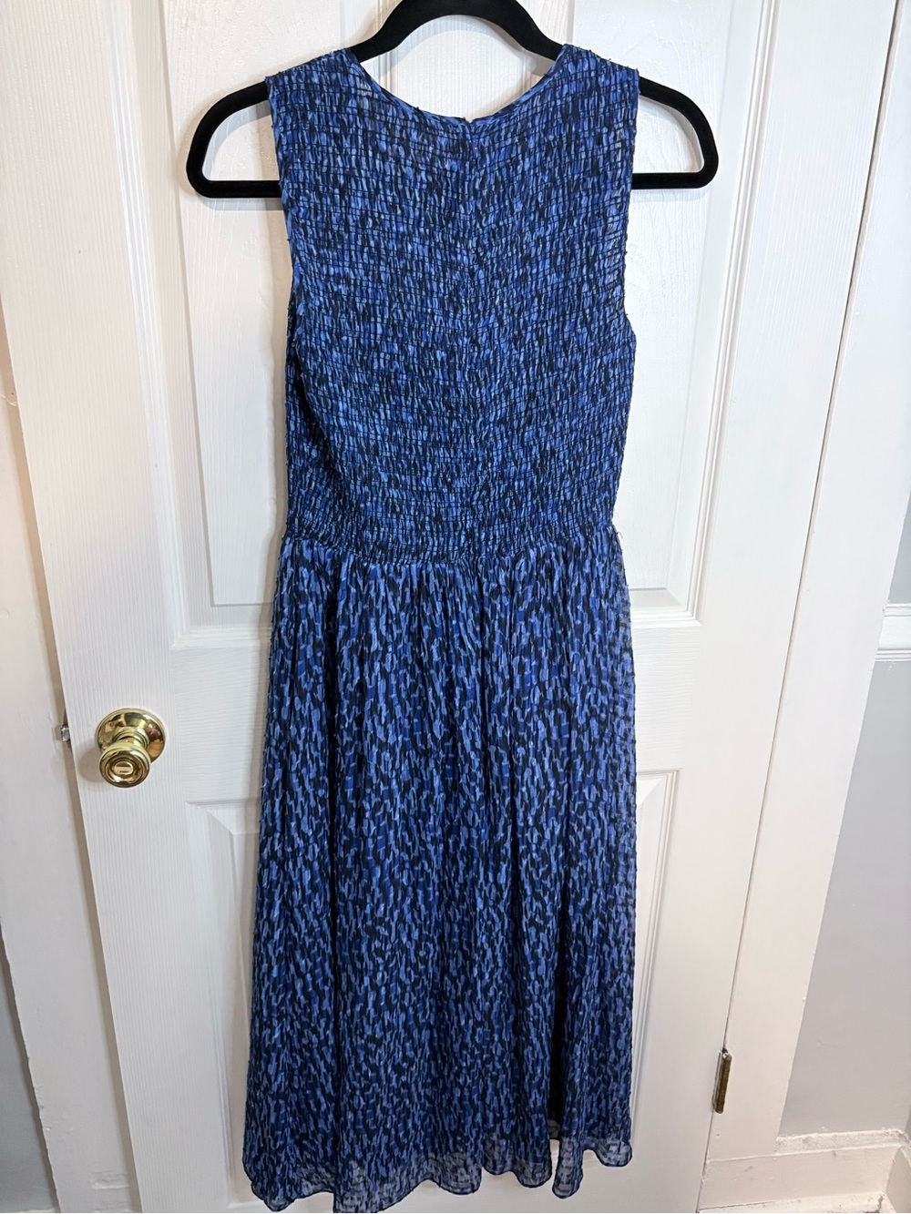 Rebecca Taylor Silk Blend Smocked Midi Dress Blue Print Sleeveless Size 4 - Picture 8 of 12